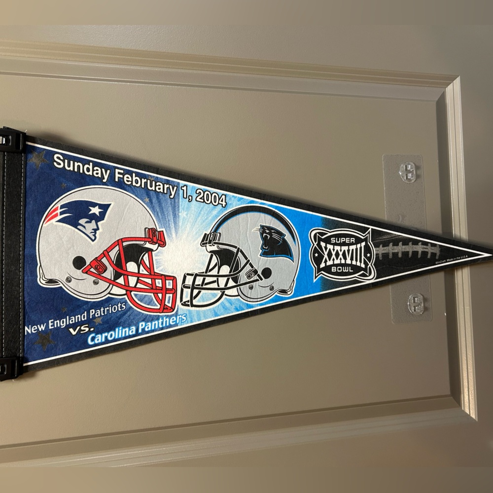 2004 Superbowl Pennant - New England Patriots vs Carolina Panthers